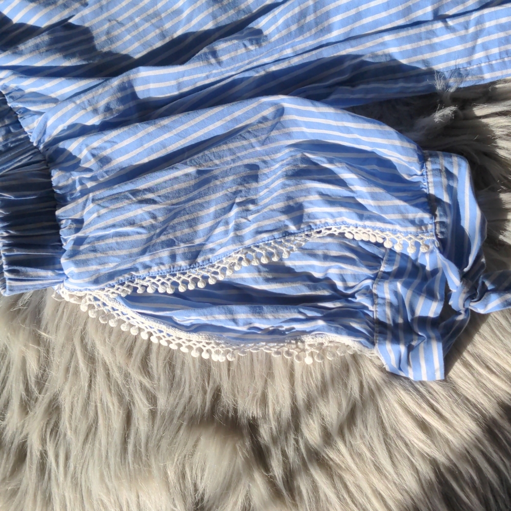 Chic top - Picture 2 of 3